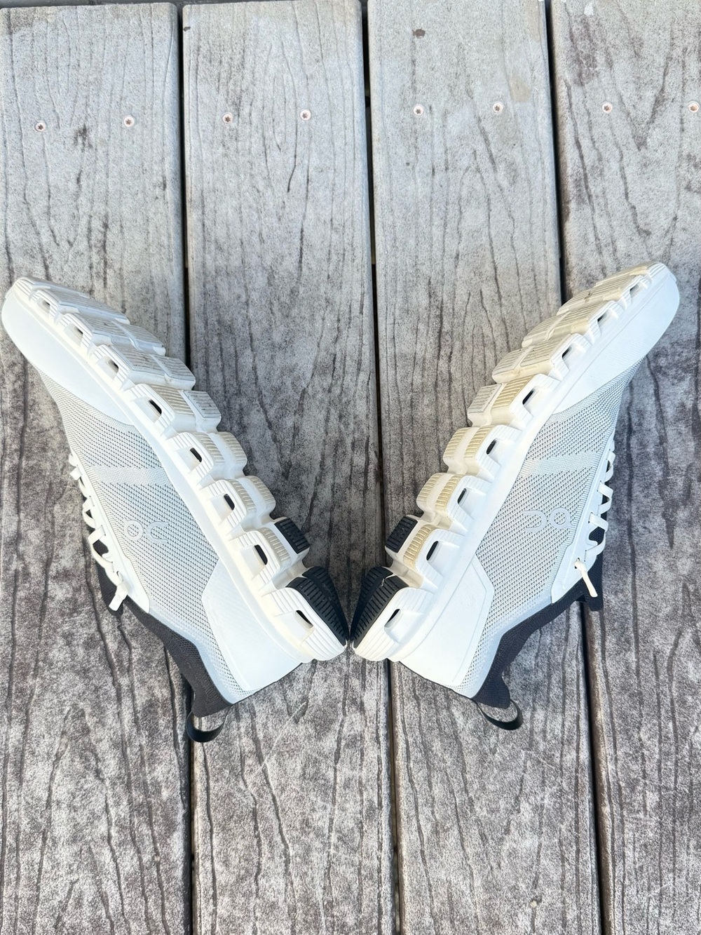 On Cloud Versa White Black Men’s Running Shoes Size 12 Excellent Condition - Picture 2 of 9